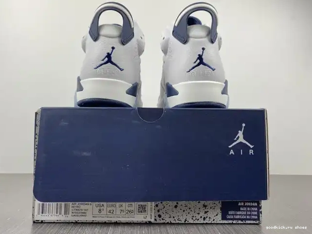 CT8529-141 Jordan Navy 6 (2022) Midnight Retro 0427
